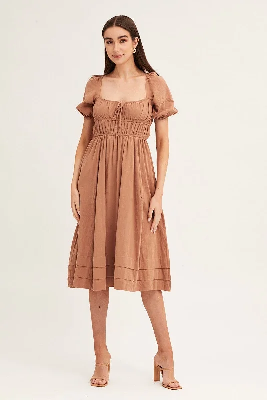 Brown Short Sleeve Ruched Midi Dress